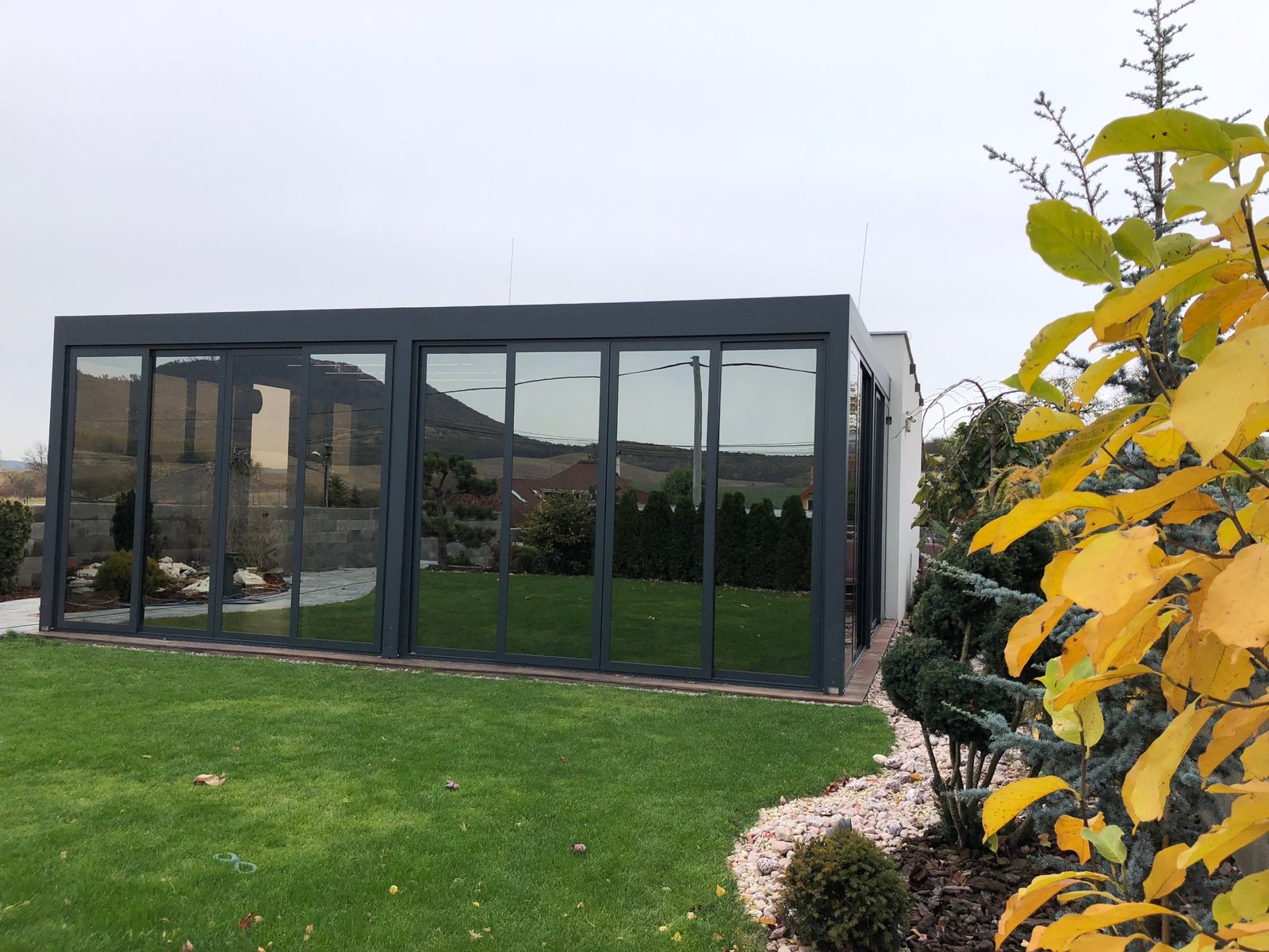 Pergola s posuvným zasklením