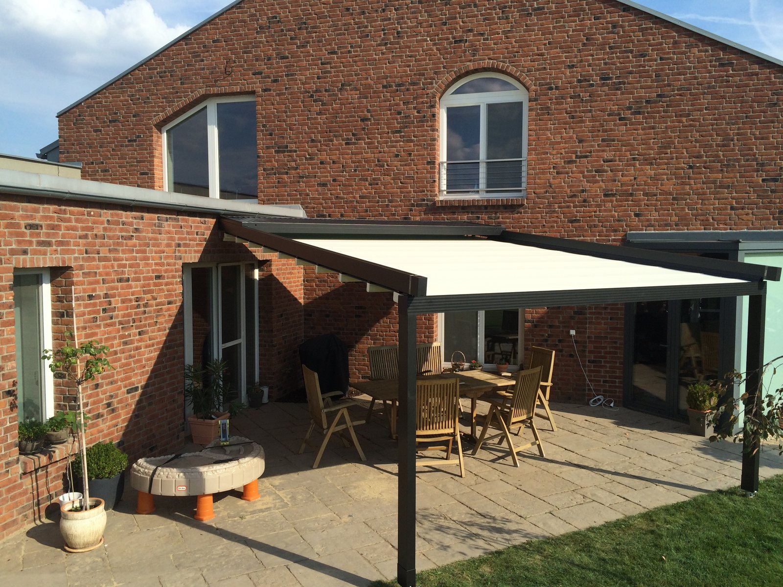 Zhrnutie látky do prednej kazety