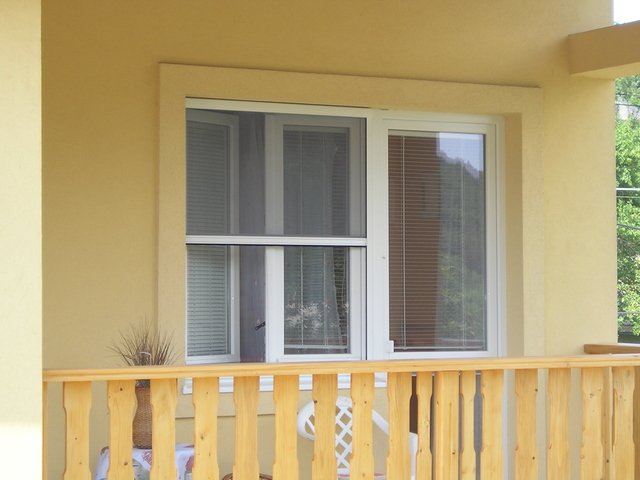 Okno s výstupom na balkón